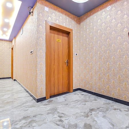 Fabhotel The Castle Inn อุเดเปอร์ ภายนอก รูปภาพ